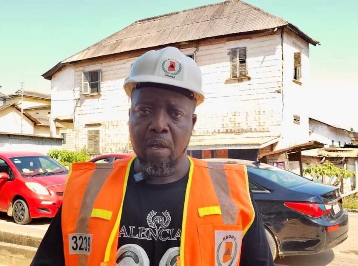 Officials of Sekondi-Takoradi NADMO begin desilting exercise to prevent flooding